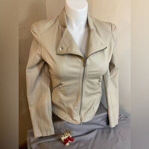 Tan Faux Leather Jacket~Front Zip~Two Side Zip Pockets~Fully Lined~Size L